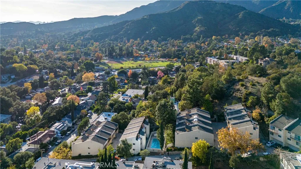 Additional image 5 of 1881 Alpha Road Unit 8, Glendale, CA 91208