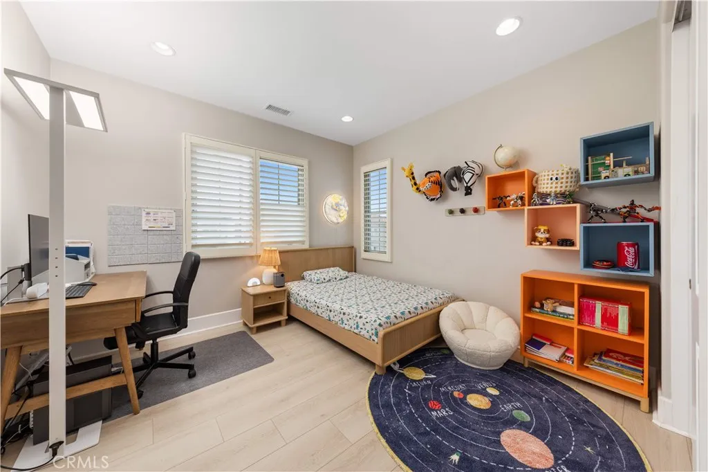 Additional image 26 of 59 Durham, Irvine, CA 92620