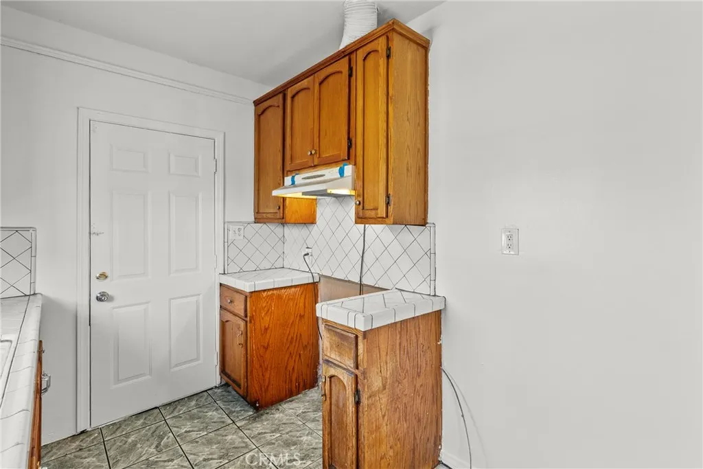 Additional image 99 of 12924 Sproule, Sylmar, CA 91342