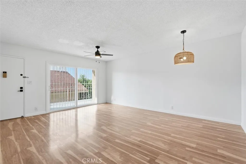 Additional image 3 of 1036 Magnolia Ave Unit 207, Gardena, CA 90247