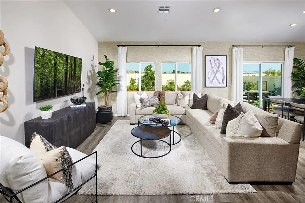 Additional image 3 of 2063 Fernetta Place, Perris, CA 92571