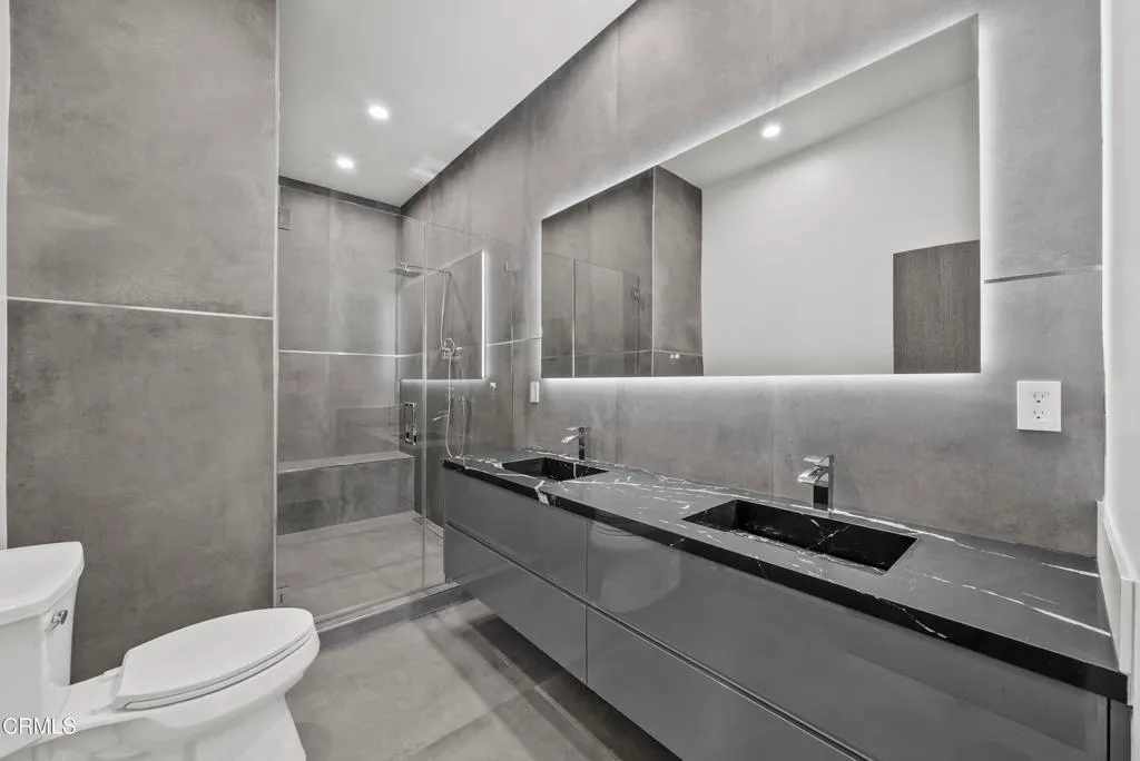 Additional image 69 of 14145 Weddington Street, Los Angeles, CA 91401