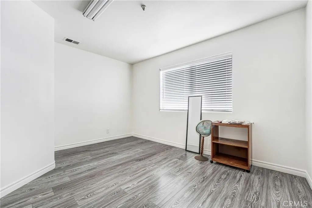 Additional image 10 of 14300 Terra Bella St Unit 20, Panorama City, CA 91402