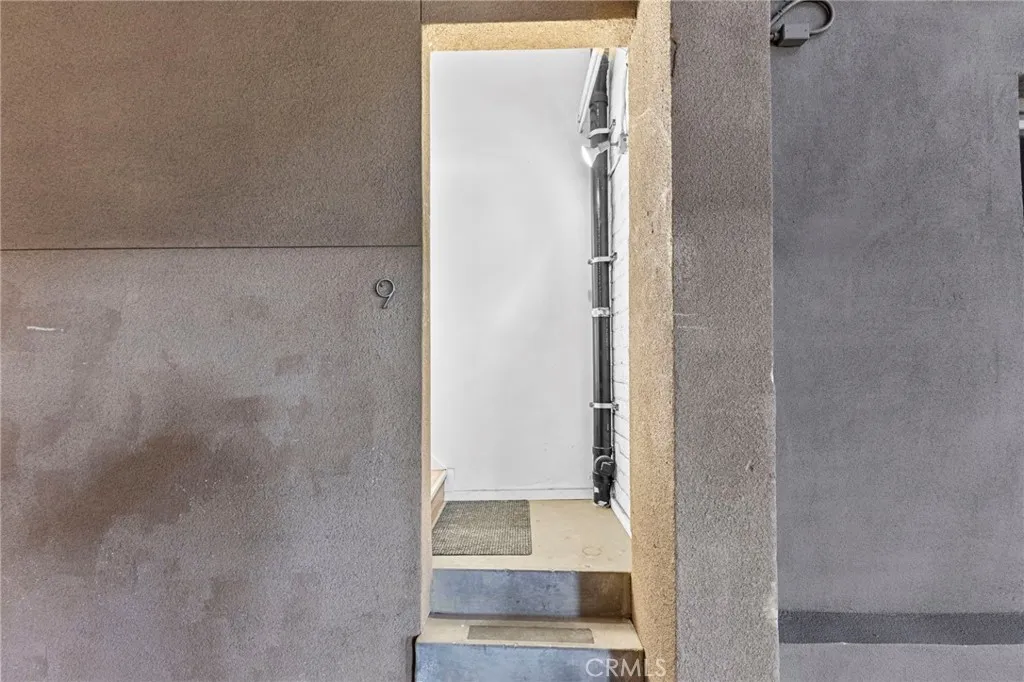 Additional image 35 of 941 W Hawthorn St Unit 9, San Diego, CA 92101