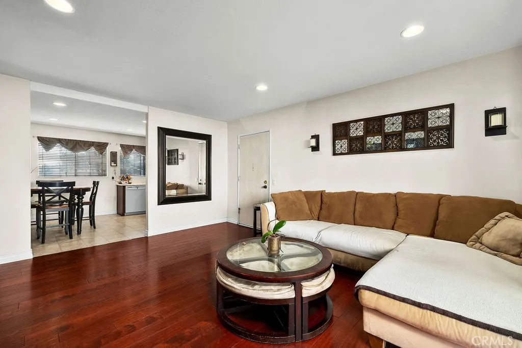 Additional image 4 of 35 Firwood, Irvine, CA 92604