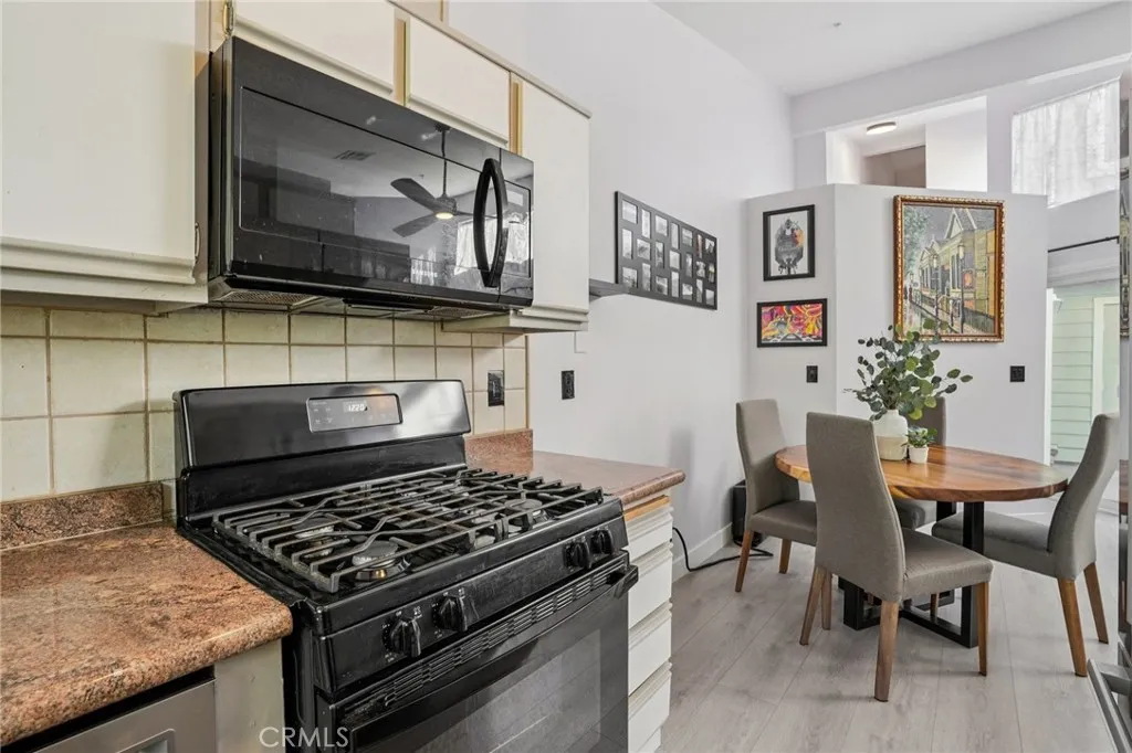 Additional image 14 of 11377 Osborne Place Unit 13, Sylmar, CA 91342