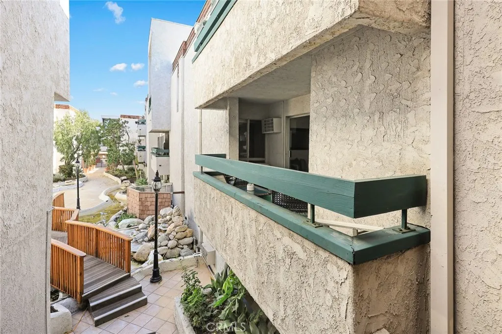 Additional image 28 of 360 S Euclid Avenue S Unit 219, Pasadena, CA 91101