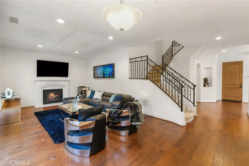 Additional image 25 of 18141 Topham Street, Tarzana, CA 91335