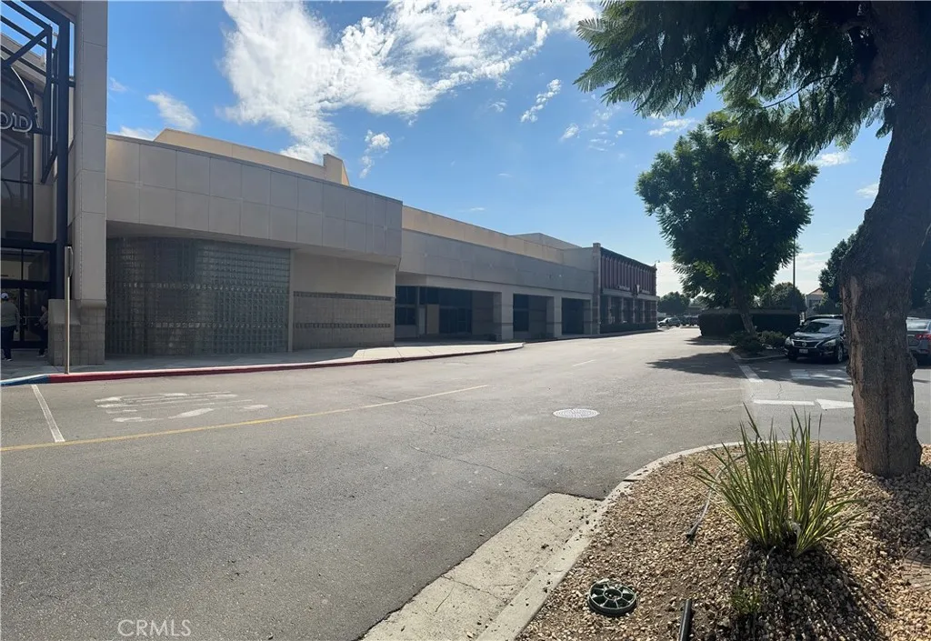 Additional image 45 of 217 Stonewood Street Unit B13, Downey, CA 90241