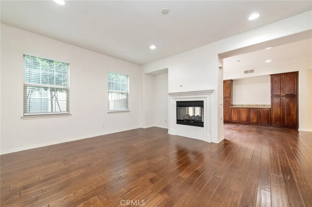 Additional image 5 of 77 Hallmark, Irvine, CA 92620