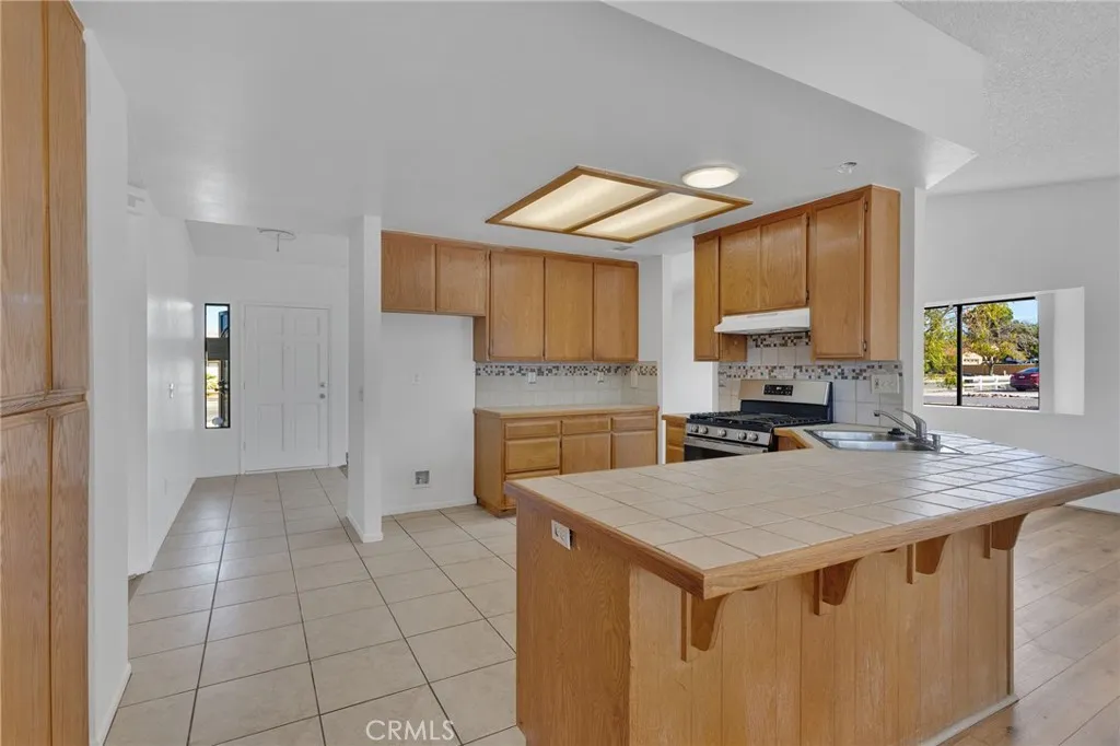 Additional image 16 of 18037 Mondamon Rd, Apple Valley, CA 92307