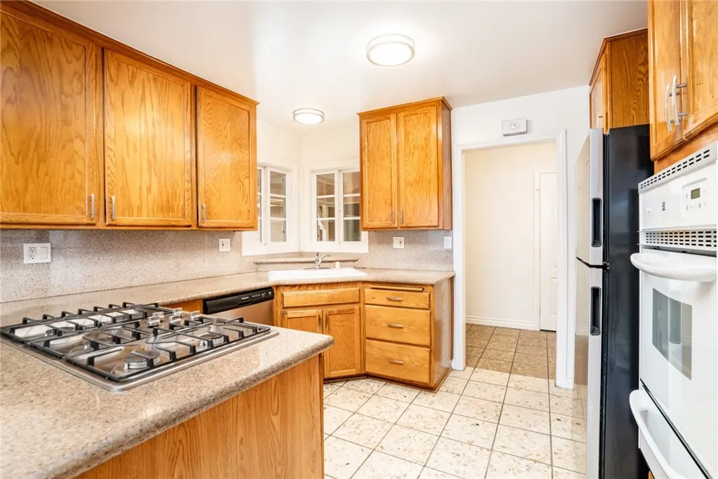 Additional image 11 of 3115 W Teranimar Dr, Anaheim, CA 92804