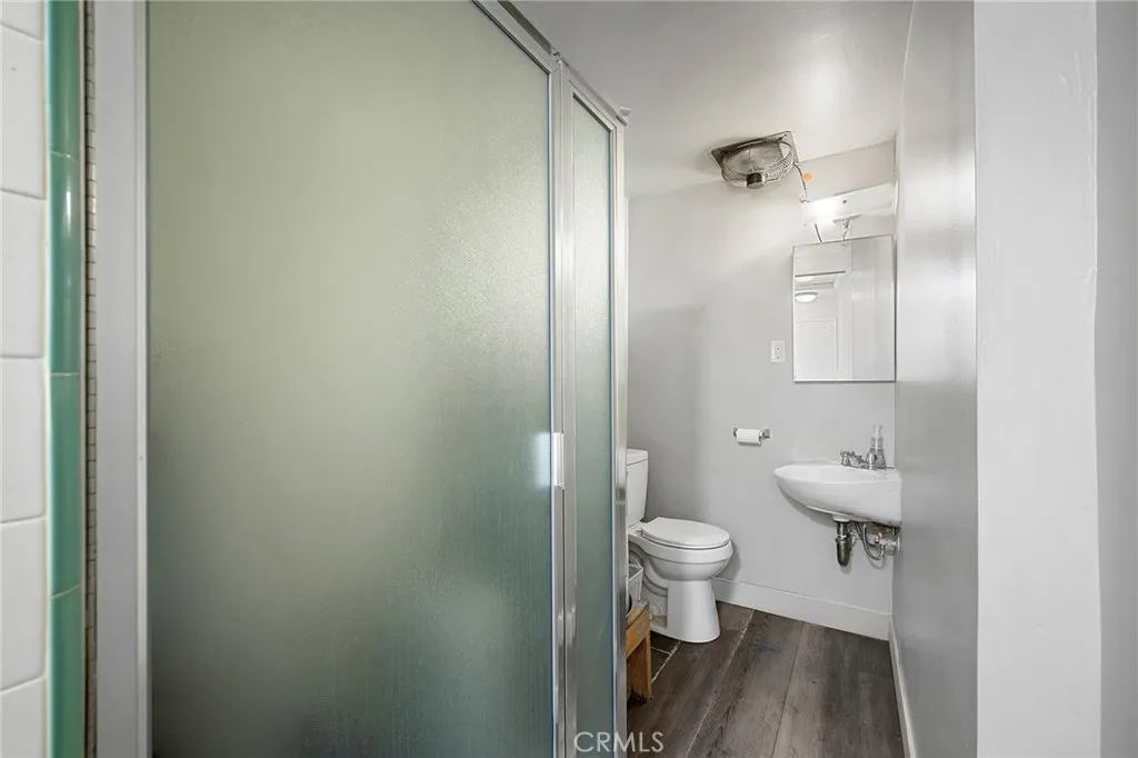 Additional image 19 of 2304 W Burbank Boulevard, Burbank, CA 91506