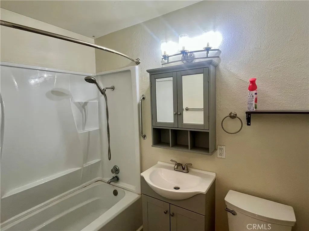 Additional image 10 of 1053 Thompson Ave N, Banning, CA 92220