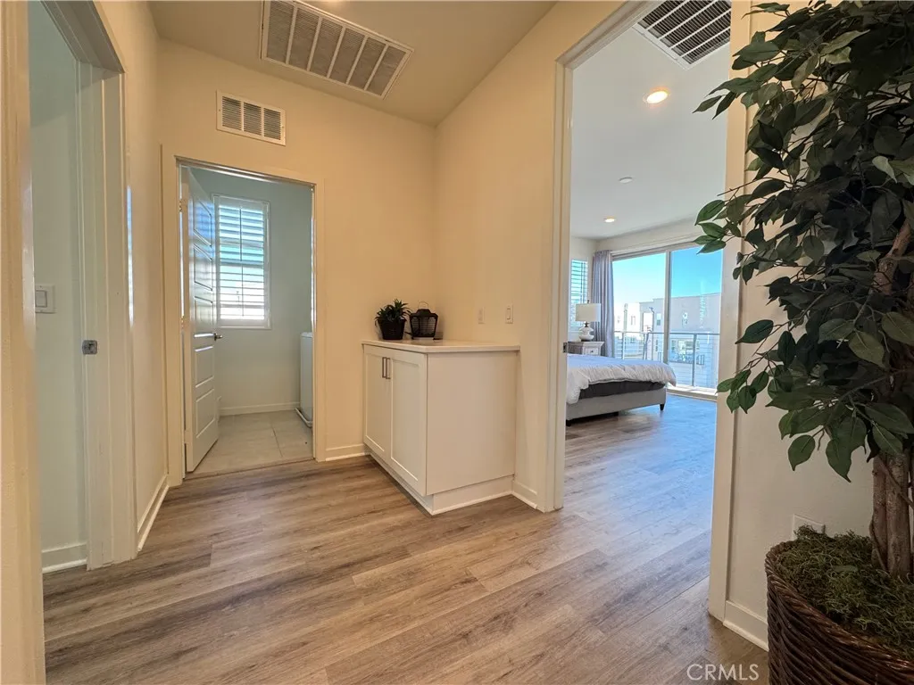 Additional image 17 of 129 Cadence, Irvine, CA 92618