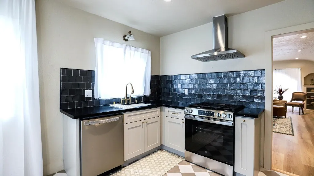 Additional image 23 of 6764 Lemon Ave, Long Beach, CA 90805