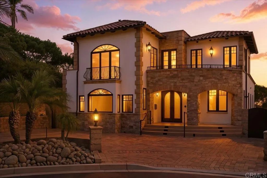 Additional image 2 of 1045 Van Nuys Street, San Diego, CA 92109