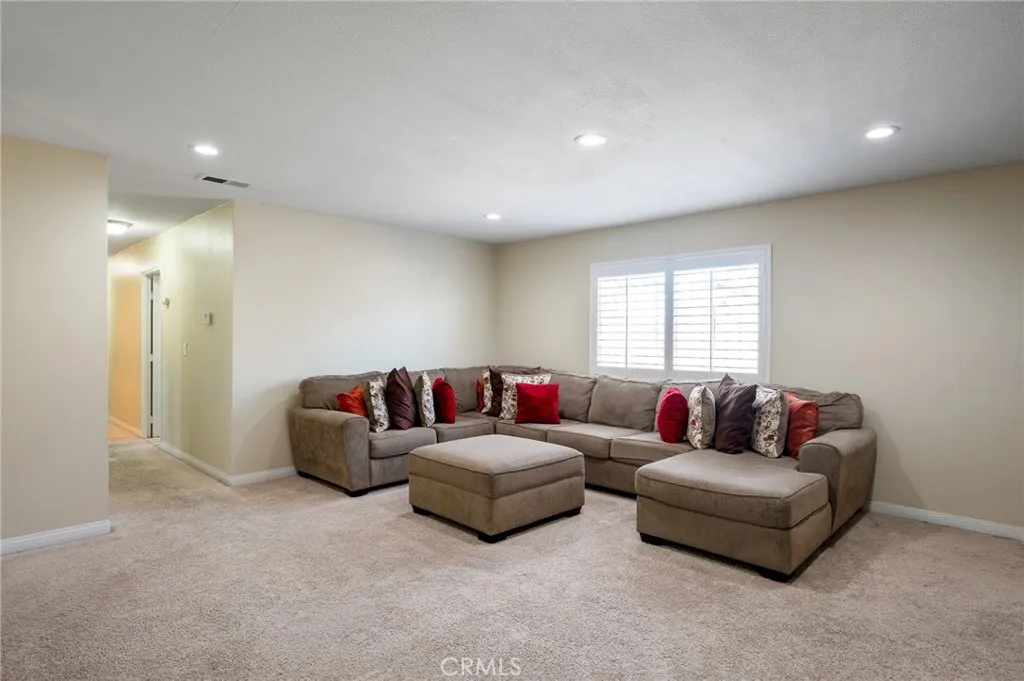 Additional image 6 of 857 E 109th Pl, Los Angeles, CA 90059