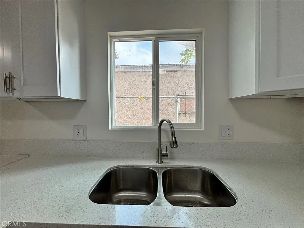 Additional image 46 of 1705 E 111th Place, Los Angeles, CA 90059