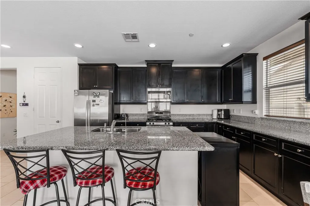 Additional image 16 of 37732 Phelan Lane, Palmdale, CA 93552