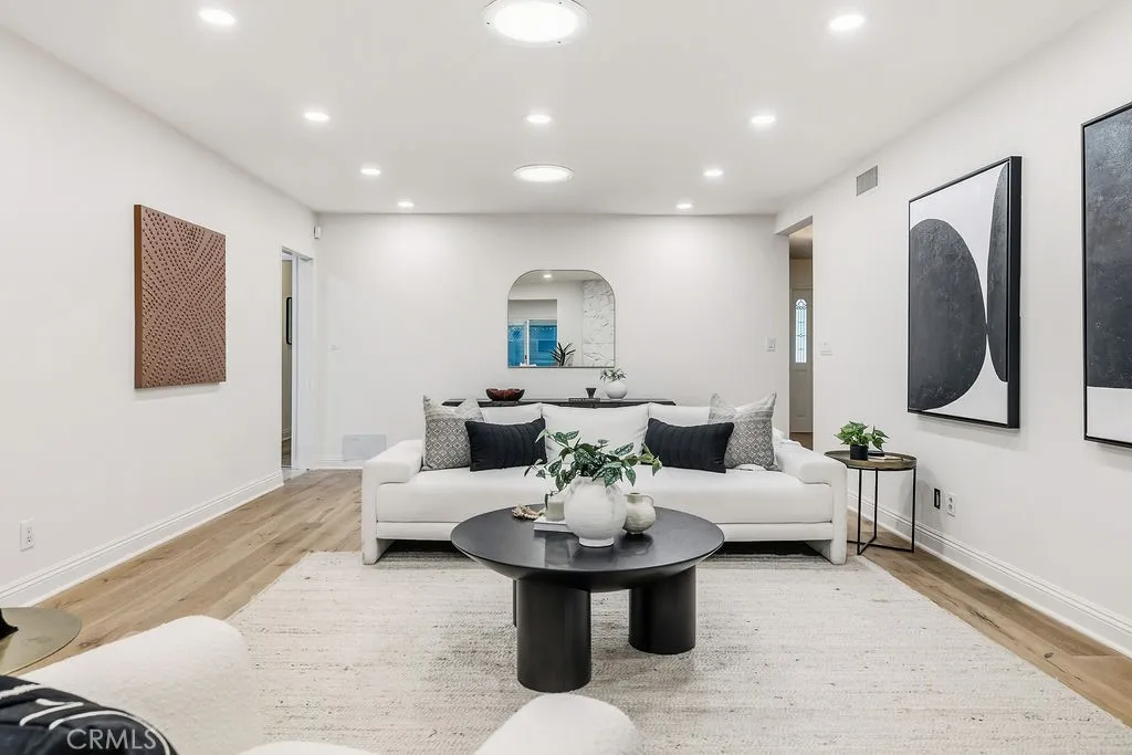 Additional image 16 of 5725 Rhodes Avenue, Valley Village, CA 91607