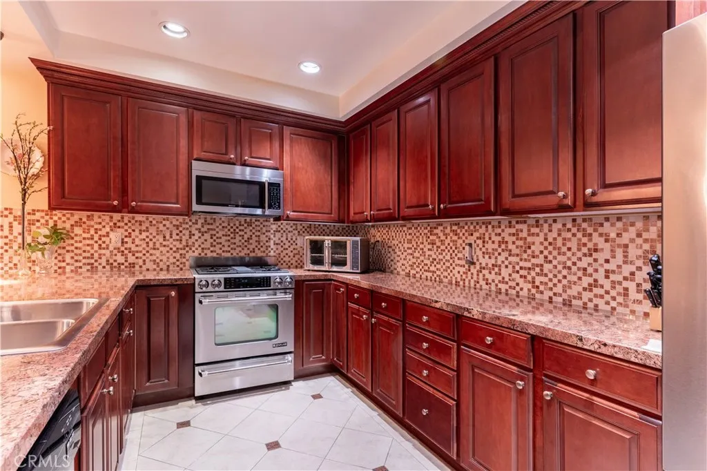 Additional image 36 of 4533 Vista Del Monte Avenue Unit 201, Sherman Oaks, CA 91403