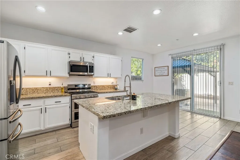 Additional image 2 of 11141 Gardenhurst Court, Riverside, CA 92505