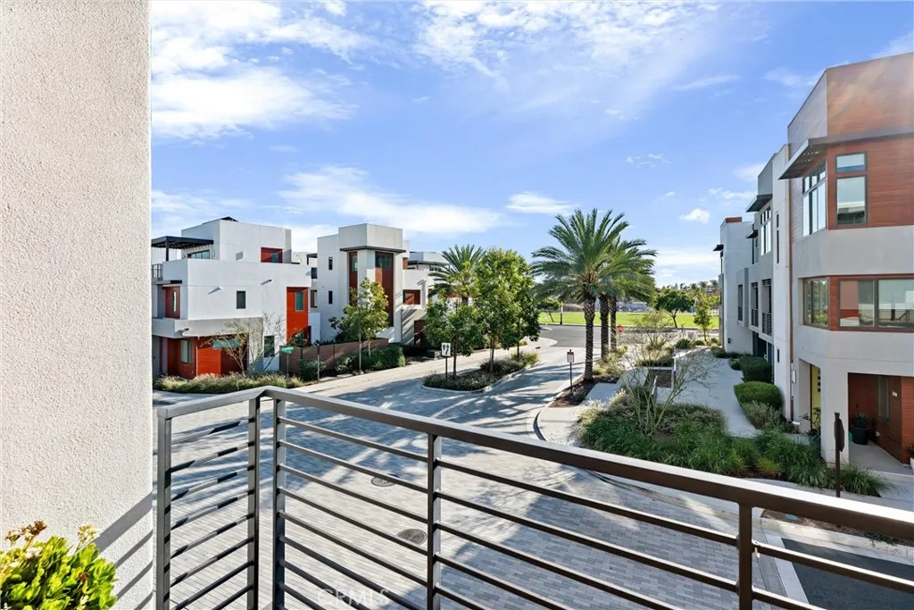 Additional image 87 of 419 Transport, Tustin, CA 92782