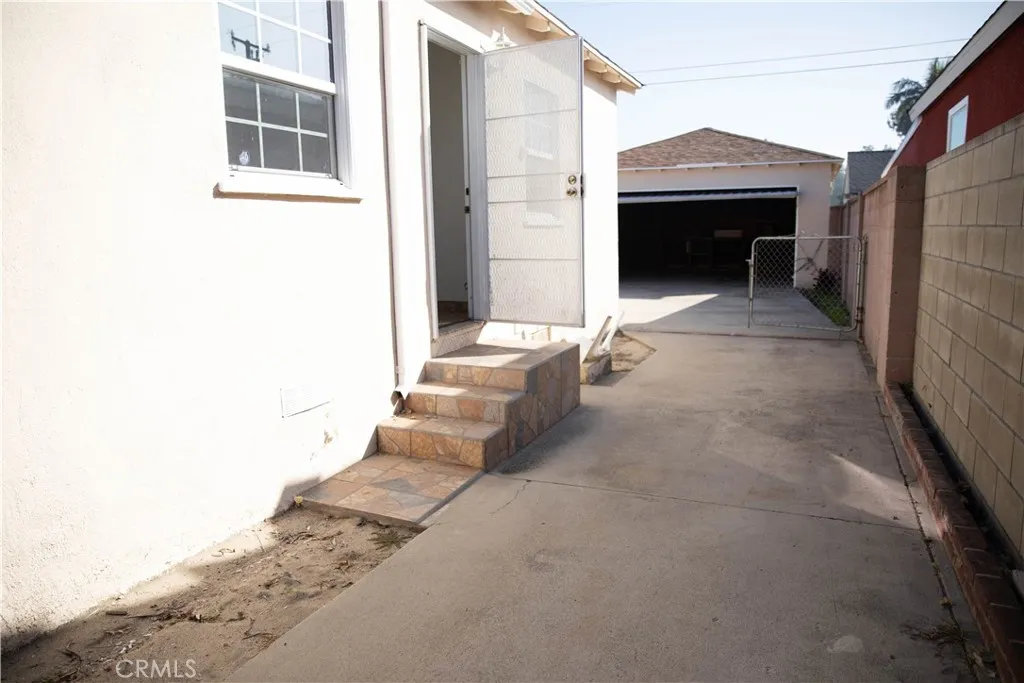 Additional image 85 of 9726 Kauffman Avenue, South Gate, CA 91355