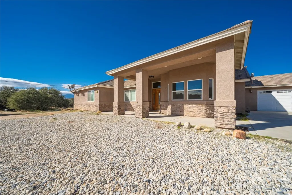 Additional image 47 of 5378 Bellflower Street, Oak Hills, CA 92344