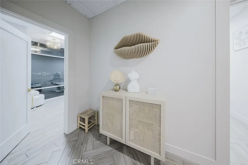 Additional image 41 of W Burbank Boulevard, Burbank, CA 91506