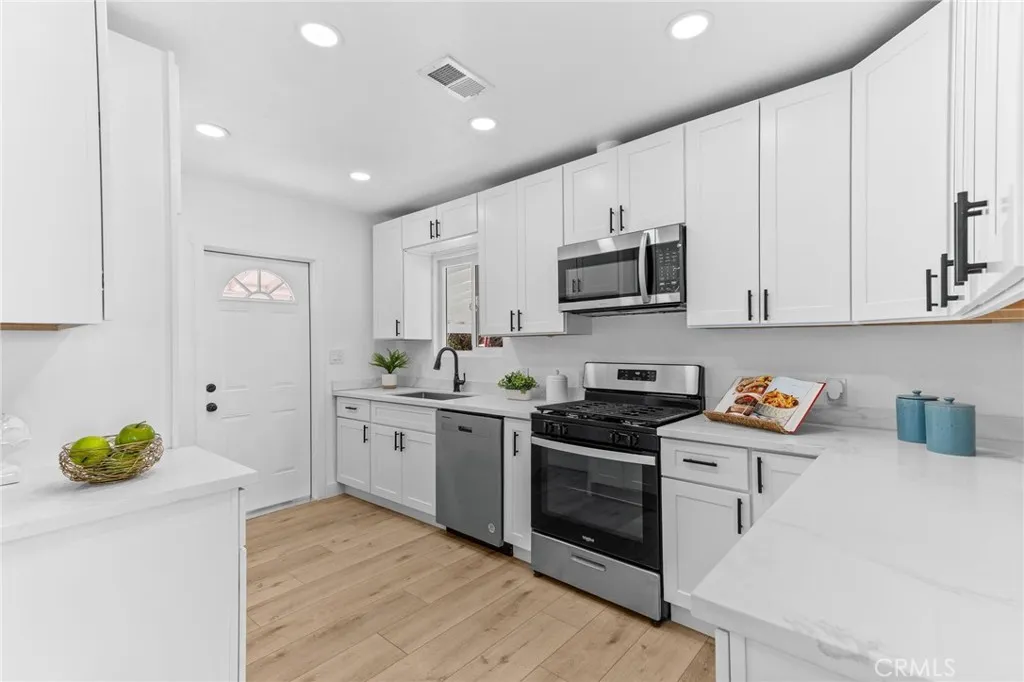 Additional image 7 of 268 W Willow St, Pomona, CA 91768