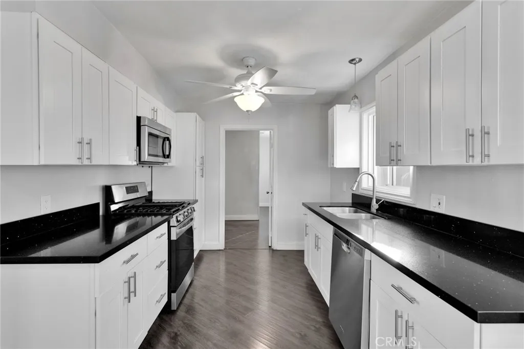 Additional image 22 of 14573 Gayhead Rd, Apple Valley, CA 92307