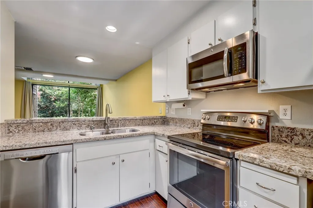 Additional image 41 of 162 Pineview, Irvine, CA 92620