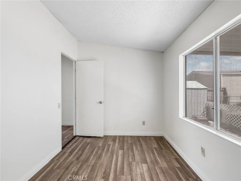 Additional image 54 of 22020 Nisqually Road Unit 3, Apple Valley, CA 92308