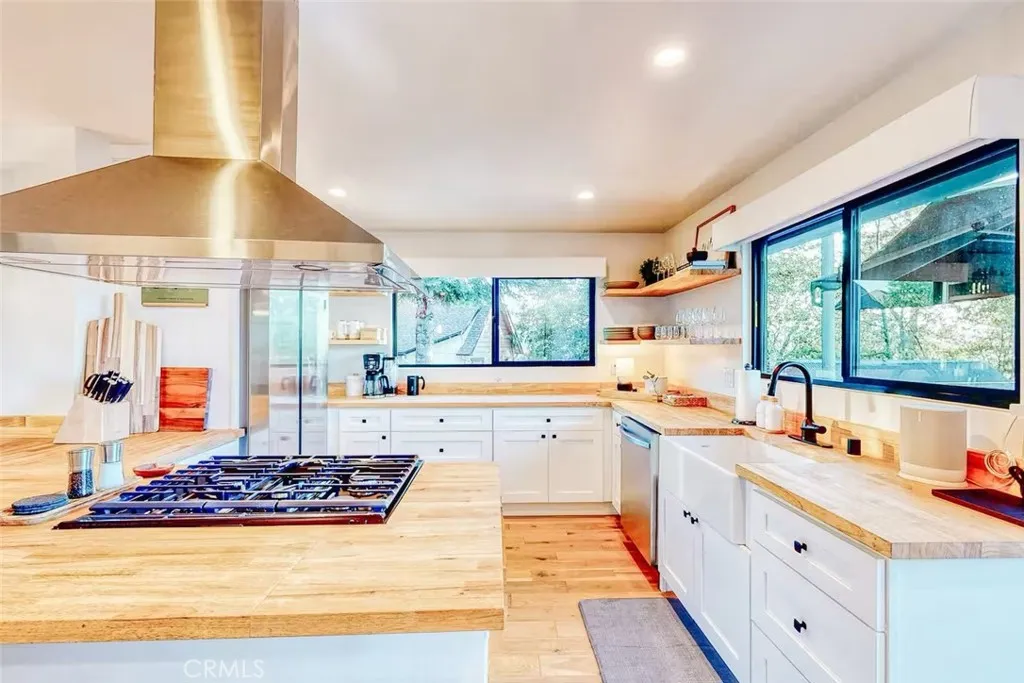 Additional image 18 of 481 Heliotrope Drive, Lake Arrowhead, CA 92352