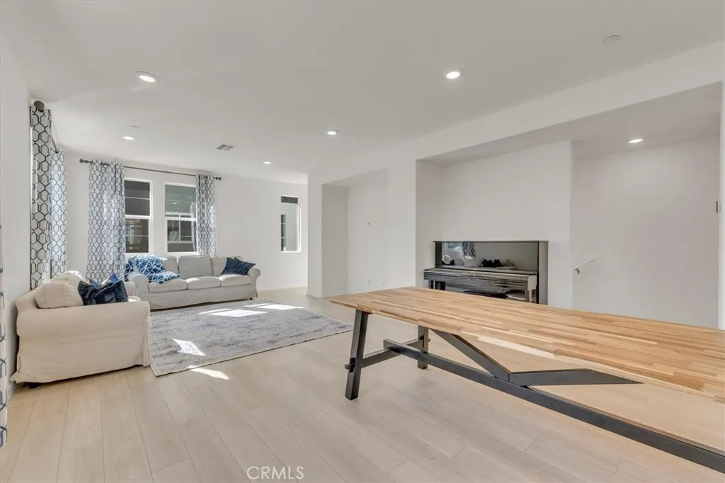 Additional image 89 of 27116 Valley Oak Place, Valencia, CA 91355