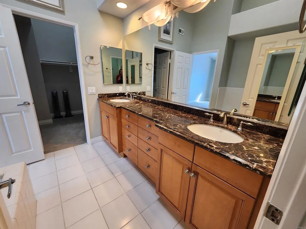 Additional image 22 of 8597 Via Mallorca Unit F, La Jolla, CA 92037