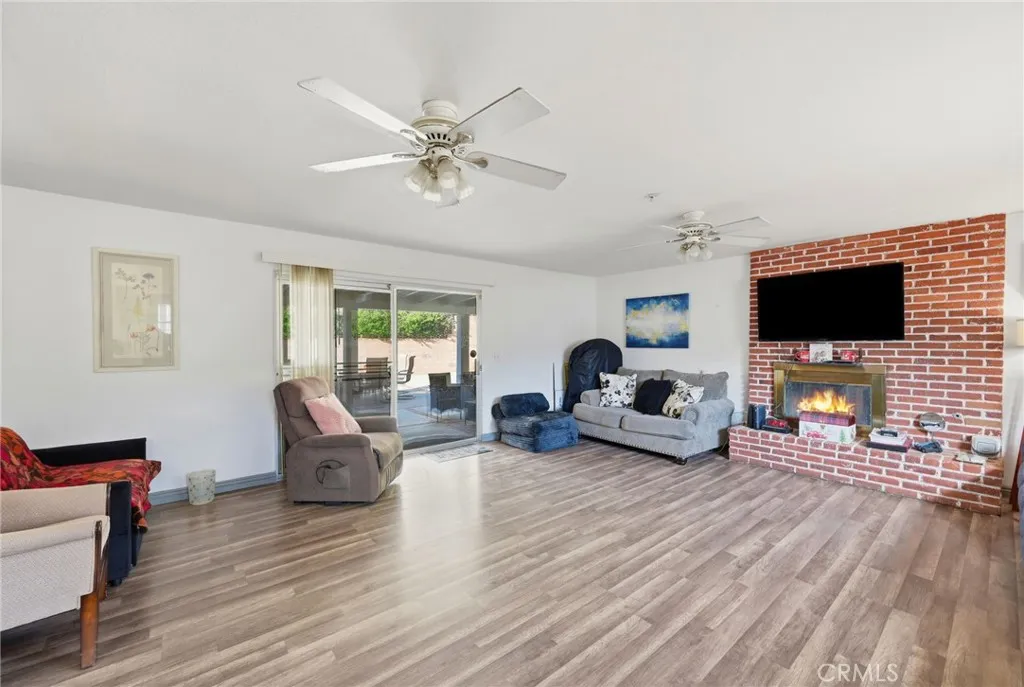 Additional image 45 of 27828 Parkvale Dr, Santa Clarita, CA 91350