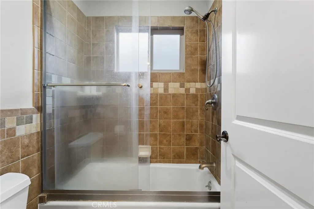 Additional image 28 of 22711 Collins Street, Woodland Hills, CA 91367