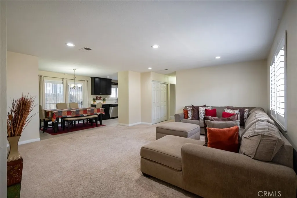 Additional image 8 of 857 E 109th Pl, Los Angeles, CA 90059