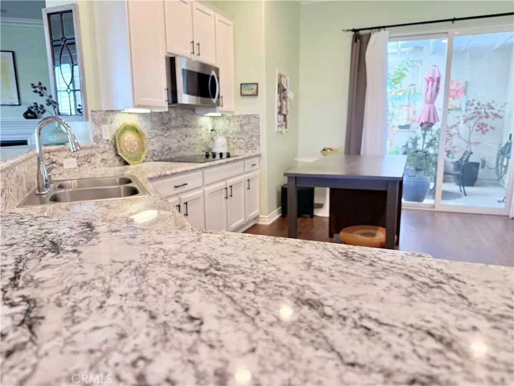 Additional image 32 of 10392 Wilmington Ln, Apple Valley, CA 92308