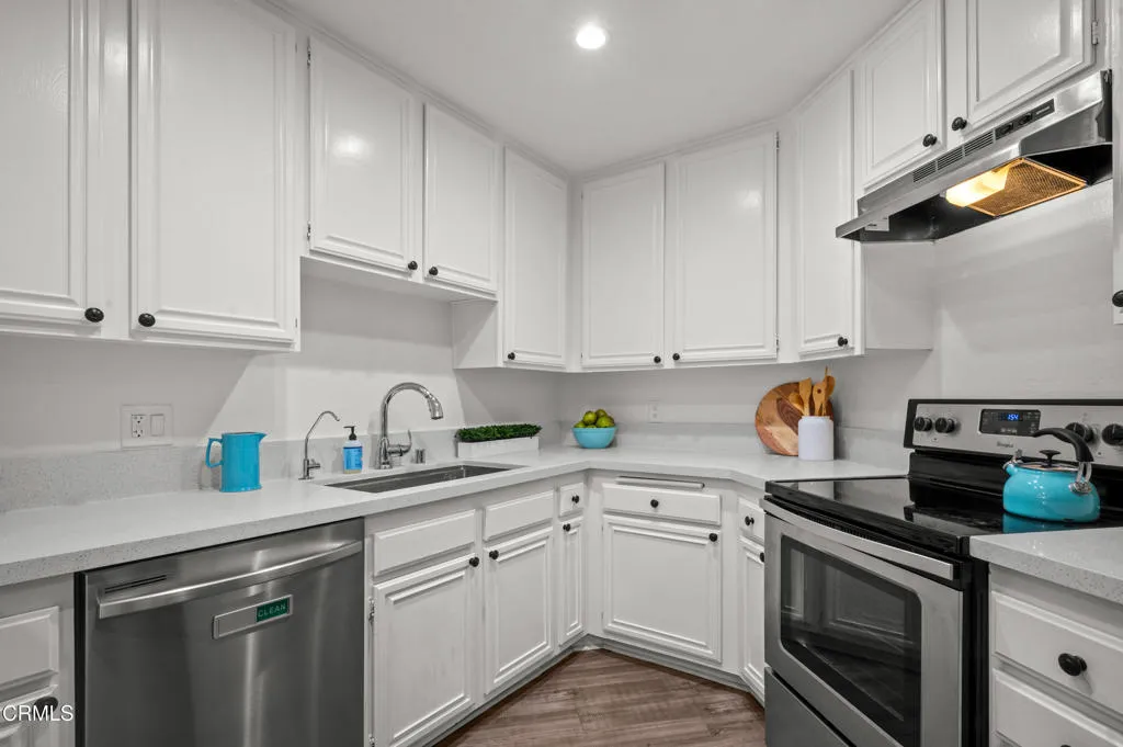 Additional image 55 of 3961 Via Marisol Unit 218, Los Angeles, CA 90042