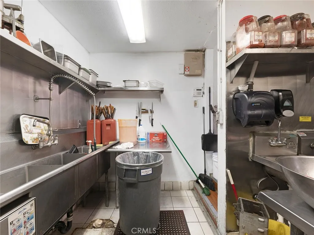 Additional image 40 of 138 N San Fernando Boulevard, Burbank, CA 91502