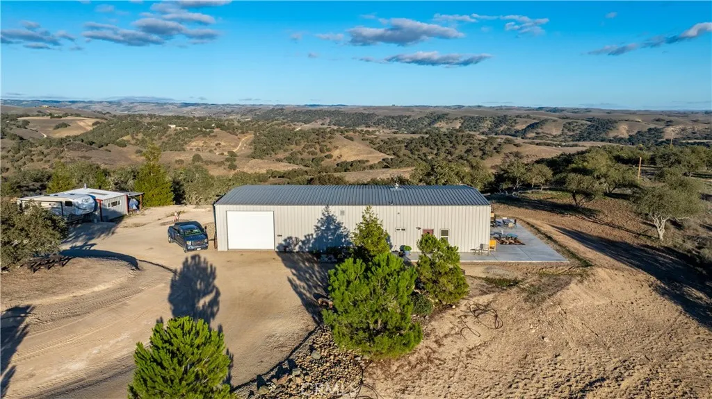Additional image 9 of 4265 Nickel Creek Road, San Miguel, CA 93451
