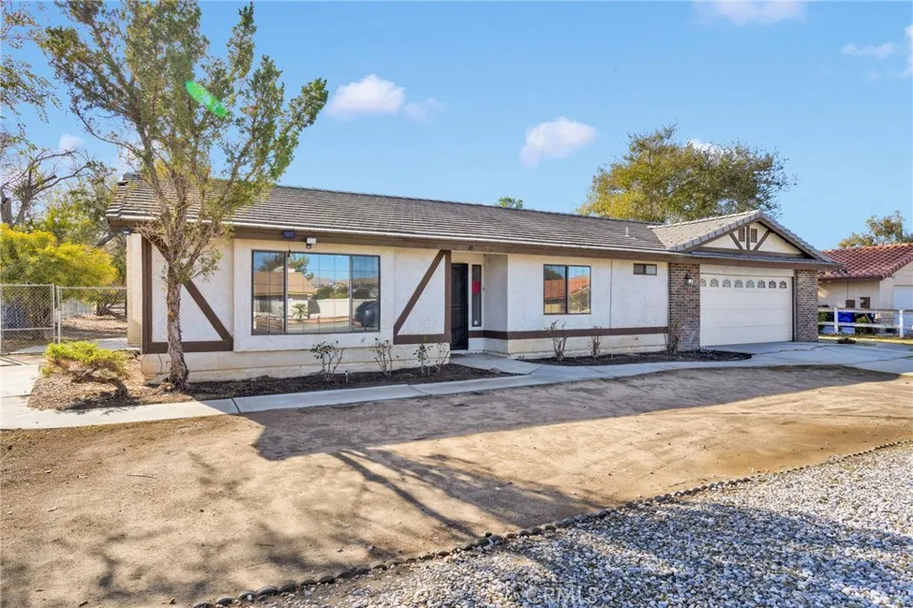 Additional image 47 of 18037 Mondamon Rd, Apple Valley, CA 92307