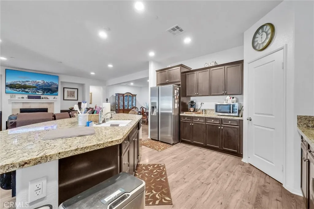 Additional image 6 of 4664 Creek Cir, Jurupa Valley, CA 91752