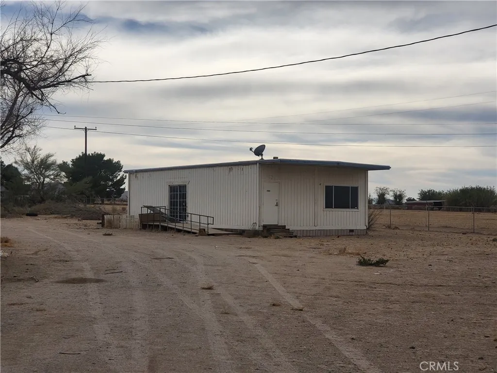 Additional image 35 of 19859 Anahola Rd, Helendale, CA 92342