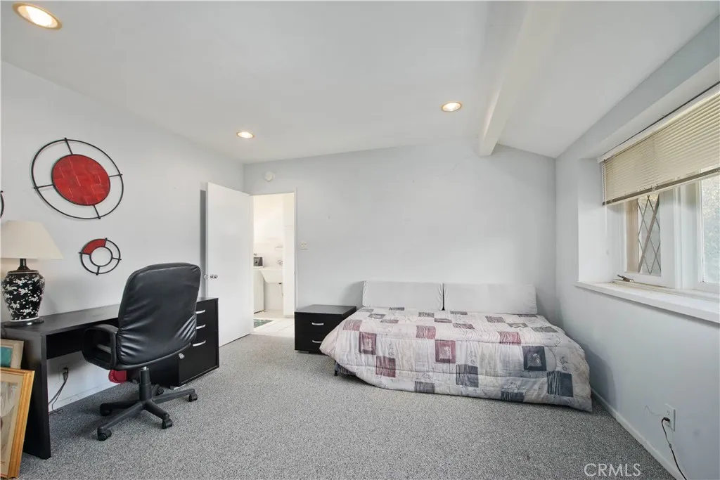 Additional image 41 of 19732 Henshaw, Woodland Hills, CA 91364