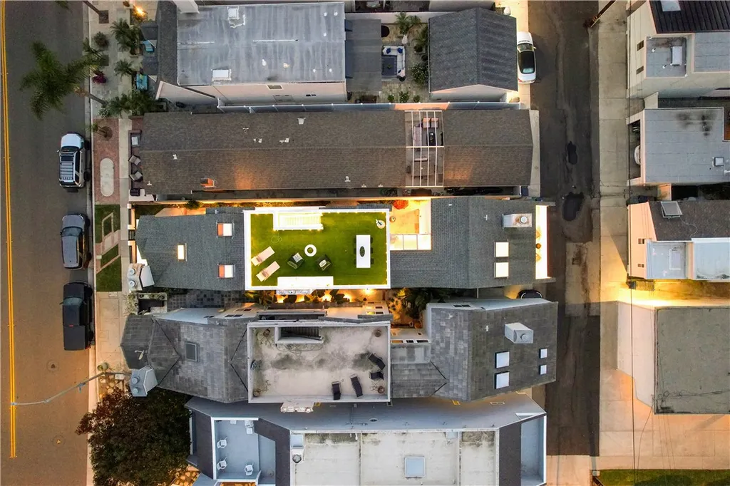 Additional image 60 of 423 18th Street, Huntington Beach, CA 92648